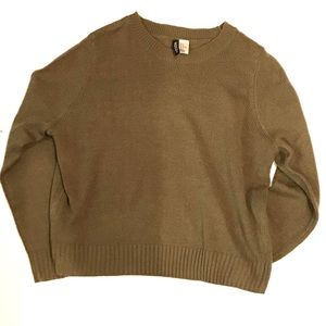 Divided Green Sweater Women’s Size (M)
